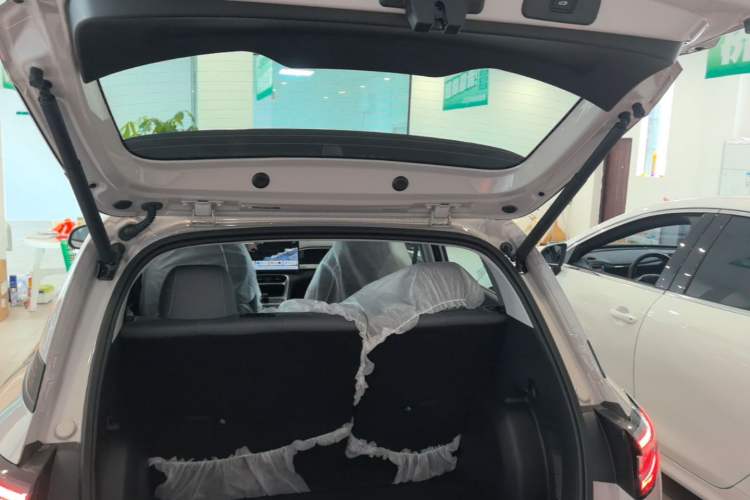 Used Geely Galaxy Geome 2026 Model 310km Dream Edition Trunk