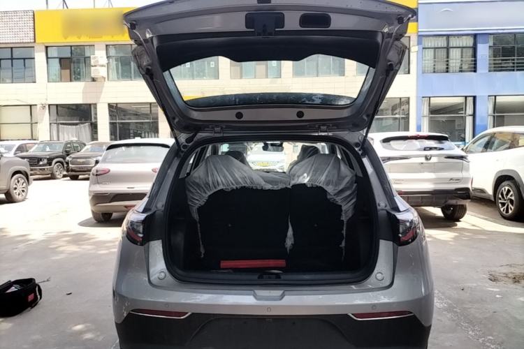 Used Geely Galaxy Geome 2026 Model 310km Youth Edition Trunk