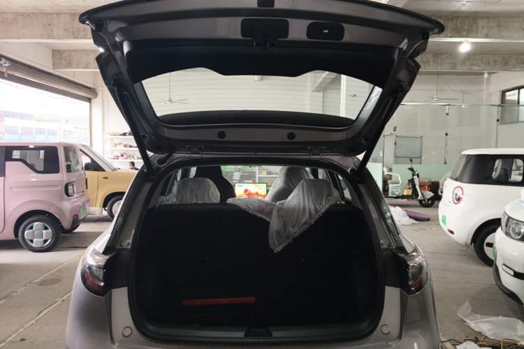Used Geely Galaxy Geome 2026 Model 310km Dream Edition Trunk