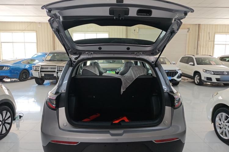 Used Geely Galaxy Geome 2026 Model 310km Youth Edition Trunk