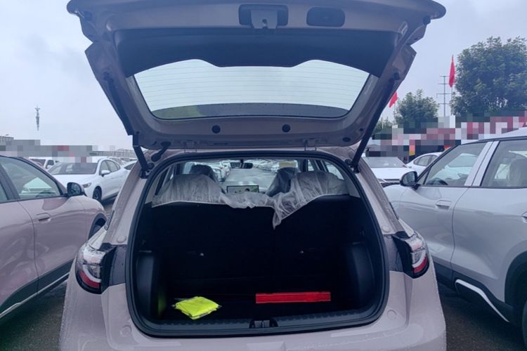 Used Geely Galaxy Geome 2026 310km Wind-Riding Edition Trunk