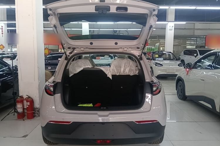 Used Geely Galaxy Geome 2026 Model 310km Youth Edition Trunk