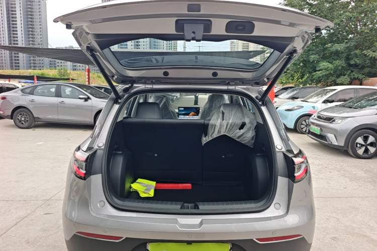 Used Geely Galaxy Geome 2026 Model 410km Freedom Edition Trunk