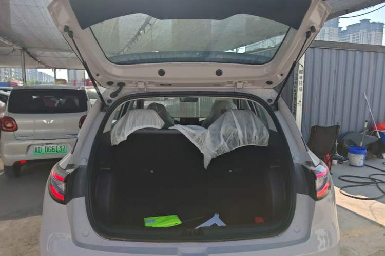 Used Geely Galaxy Geome 2026 Model 310km Youth Edition Trunk