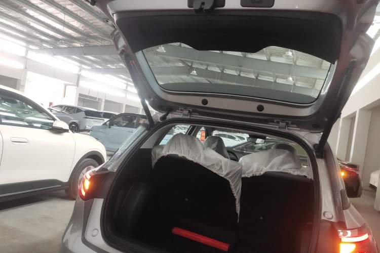 Used Geely Galaxy Geome 2026 Model 310km Dream Edition Trunk