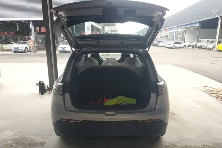 Used Geely Galaxy Geome 2026 Model 310km Youth Edition Trunk