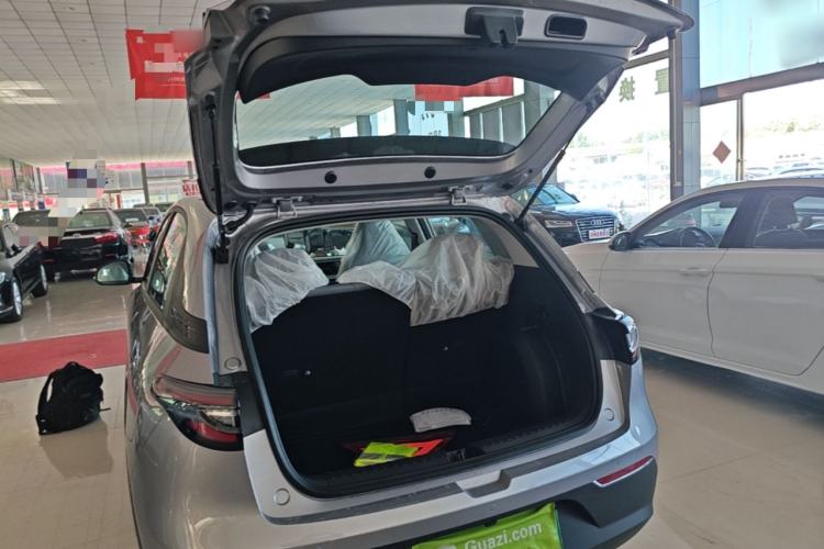 Used Geely Galaxy Geome 2026 Model 310km Youth Edition Trunk