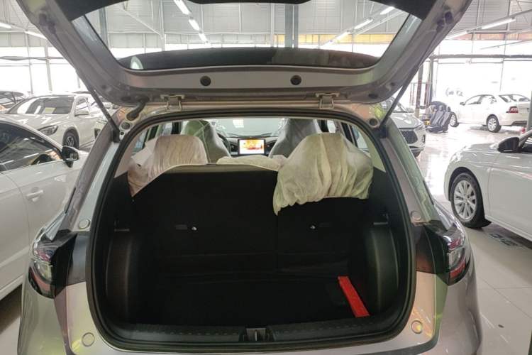 Used Geely Galaxy Geome 2026 Model 310km Youth Edition Trunk