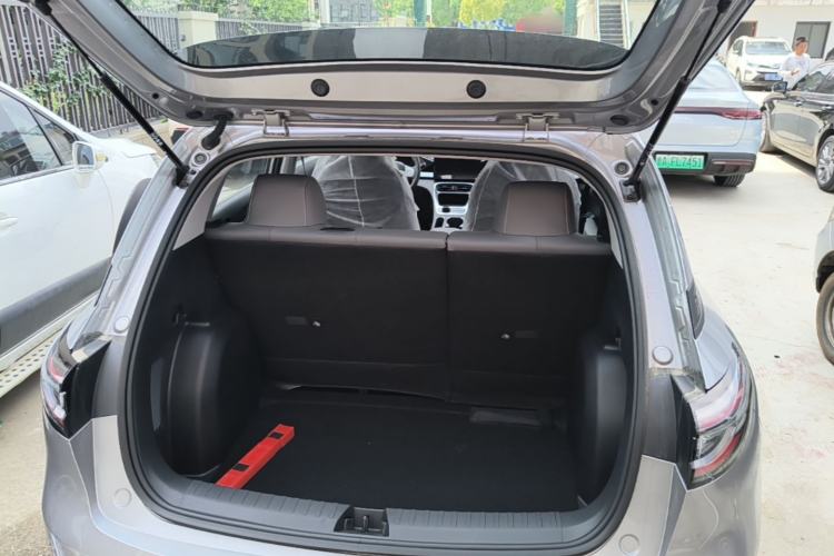 Used Geely Galaxy Geome 2026 Model 310km Youth Edition Trunk