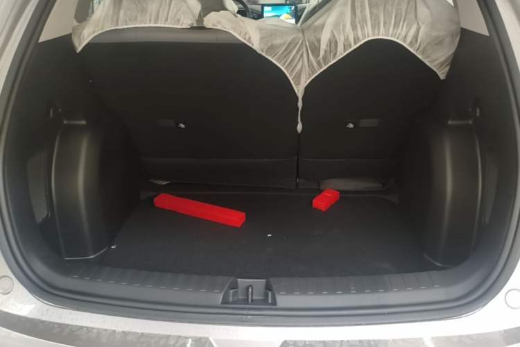 Used Geely Galaxy Geome 2026 Model 310km Youth Edition Trunk