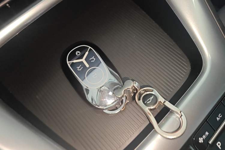 Used Geely Galaxy Geome 2026 Model 410km Carefree Edition Vehicle Key