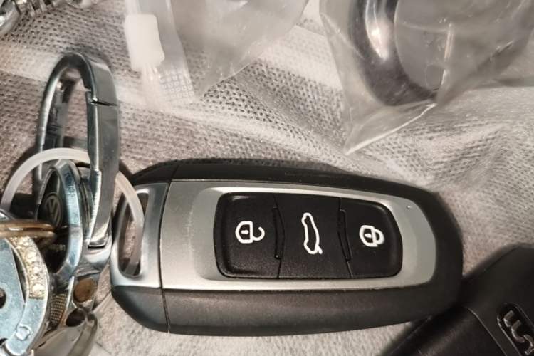 Used Geely Galaxy Geome 2026 Model 310km Youth Edition Vehicle Key