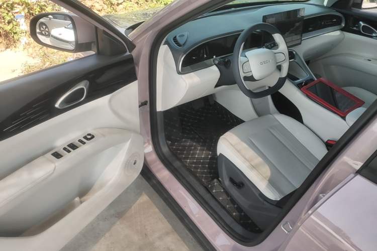 Used Geely Galaxy Geome 2026 Model 310km Dream Edition Driver Seat