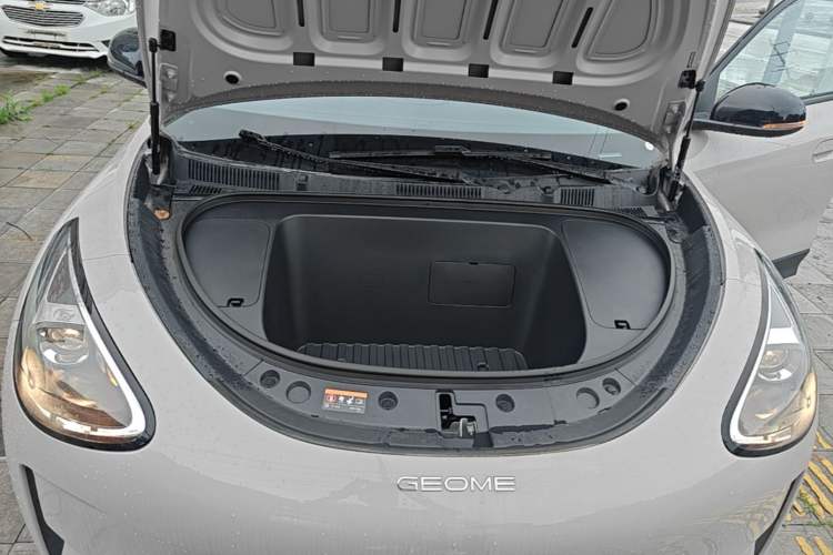 Used Geely Galaxy Geome 2026 Model 310km Youth Edition Engine Bay
