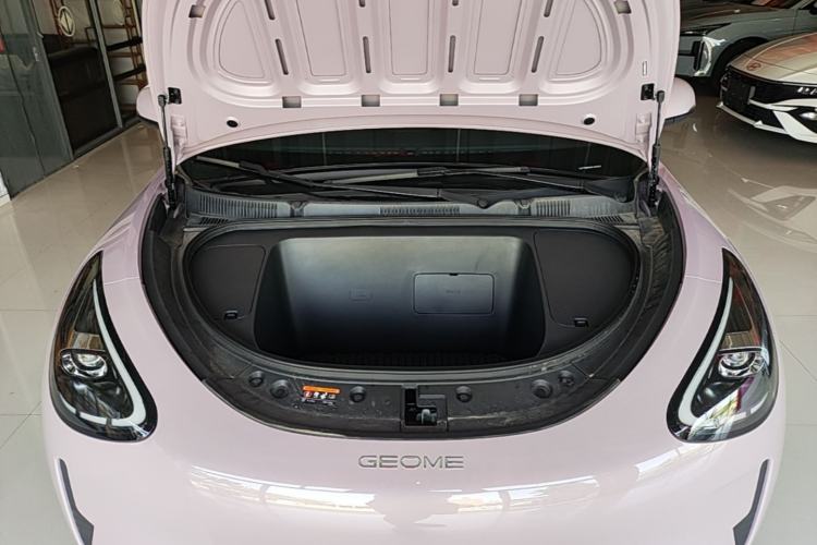 Used Geely Galaxy Geome 2026 Model 410km Freedom Edition Engine Bay