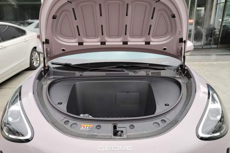 Used Geely Galaxy Geome 2026 Model 310km Youth Edition Engine Bay