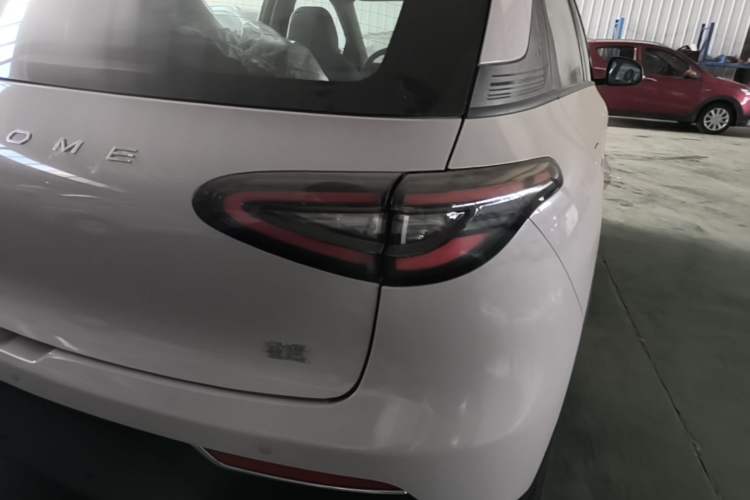 Used Geely Galaxy Geome 2026 Model 310km Dream Edition Exterior 3