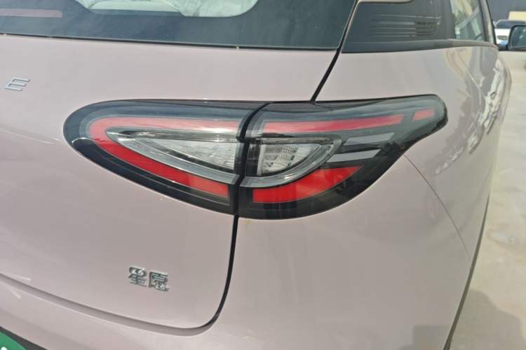 Used Geely Galaxy Geome 2026 Model 310km Youth Edition Exterior 3