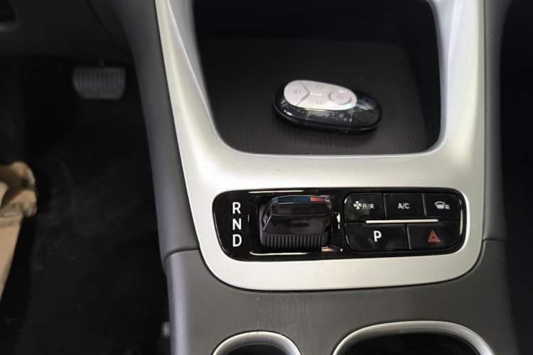 Used Geely Galaxy Geome 2026 Model 310km Dream Edition Gear Lever