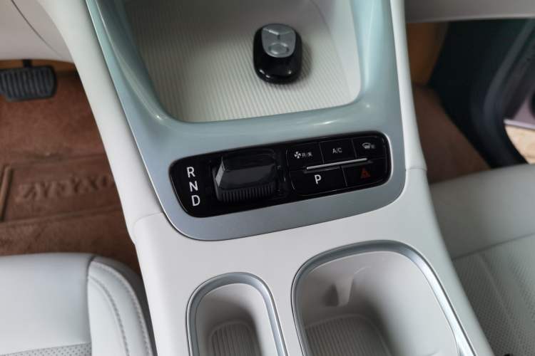 Used Geely Galaxy Geome 2026 Model 310km Dream Edition Gear Lever