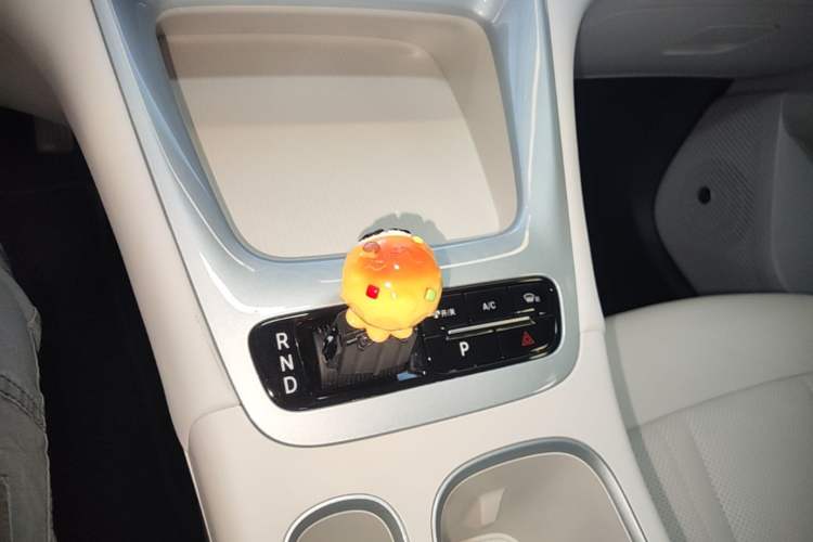 Used Geely Galaxy Geome 2026 Model 310km Dream Edition Gear Lever