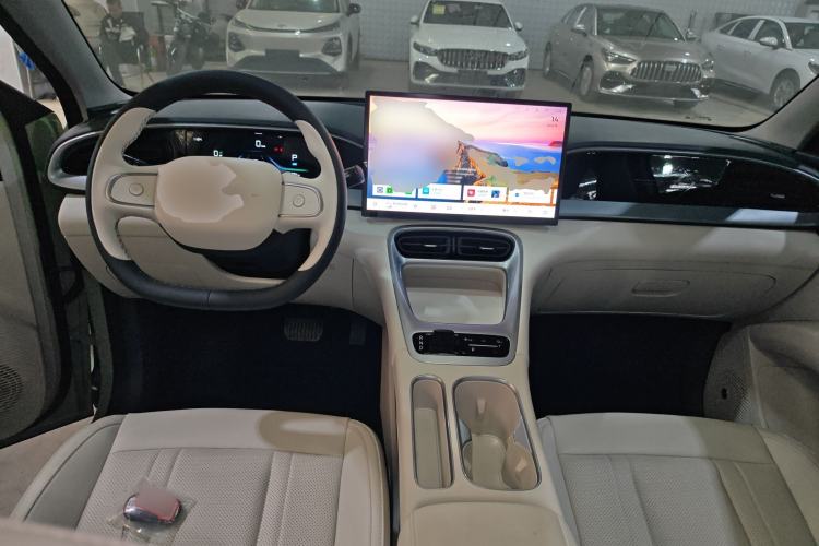 Used Geely Galaxy Geome 2026 Model 310km Dream Edition Center Console