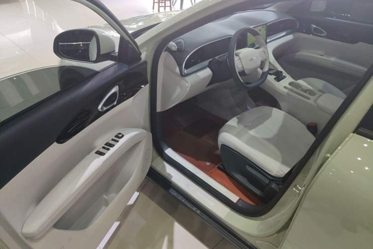 Used Geely Galaxy Geome 2026 Model 310km Youth Edition Driver Seat
