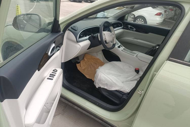 Used Geely Galaxy Geome 2026 Model 310km Youth Edition Driver Seat