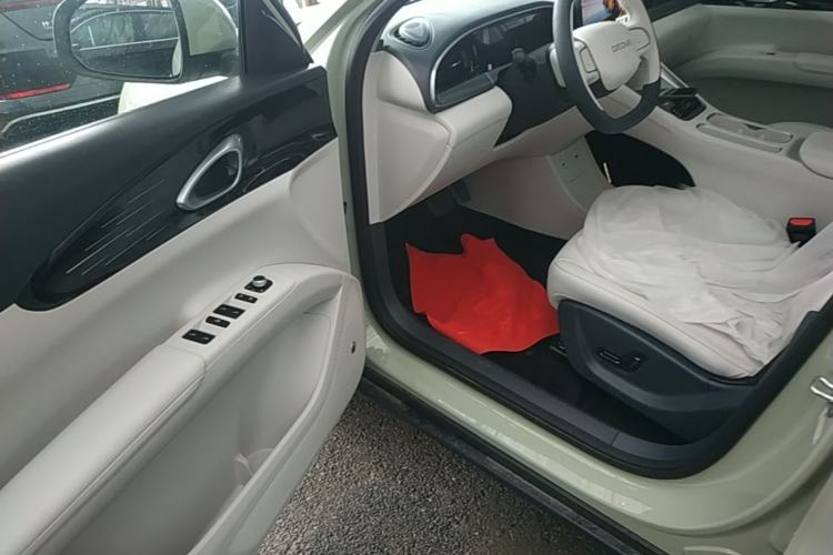 Used Geely Galaxy Geome 2026 Model 310km Dream Edition Driver Seat