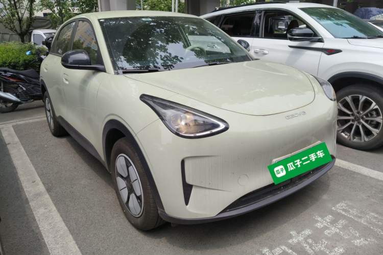 Used Geely Galaxy Geome 2026 Model 310km Youth Edition Front Right 45 Deg