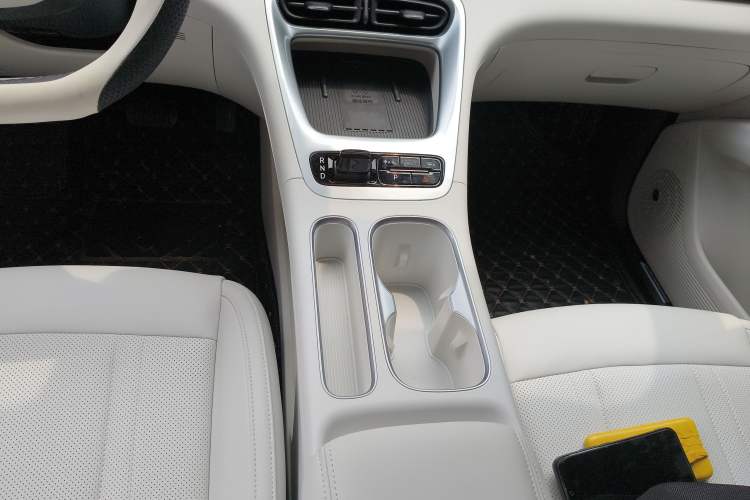 Used Geely Galaxy Geome 2026 Model 310km Youth Edition Gear Lever