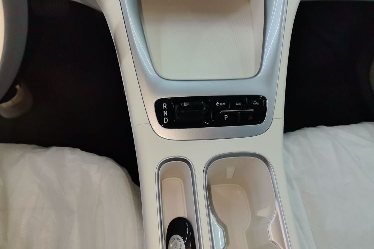 Used Geely Galaxy Geome 2026 Model 310km Youth Edition Gear Lever