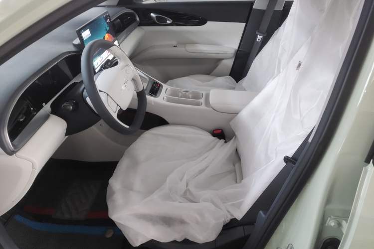 Used Geely Galaxy Geome 2026 Model 310km Dream Edition Left Front Seat