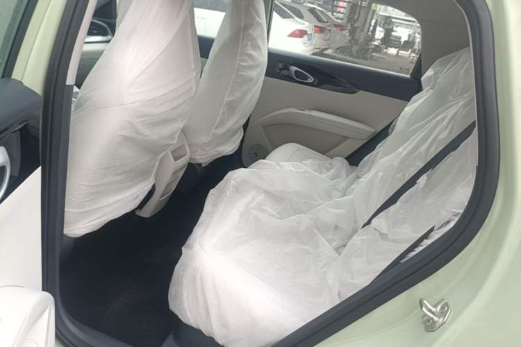 Used Geely Galaxy Geome 2026 Model 310km Youth Edition Left Rear Seat