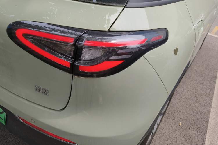 Used Geely Galaxy Geome 2026 Model 310km Youth Edition Right Rear Taillight