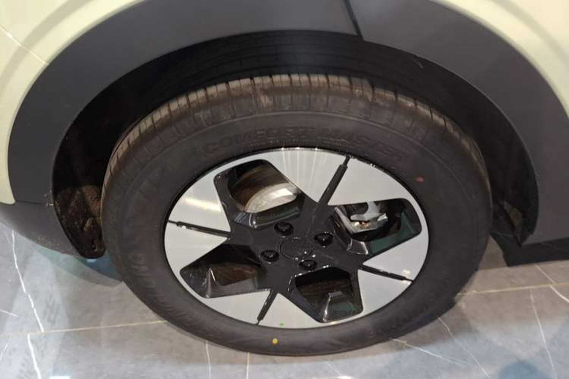 Used Geely Galaxy Geome 2026 Model 310km Dream Edition Right Rear Wheel Hub