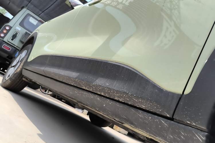 Used Geely Galaxy Geome 2026 Model 310km Youth Edition Right Side Sill