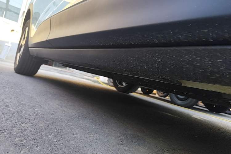 Used Geely Galaxy Geome 2026 Model 410km Freedom Edition Right Side Sill