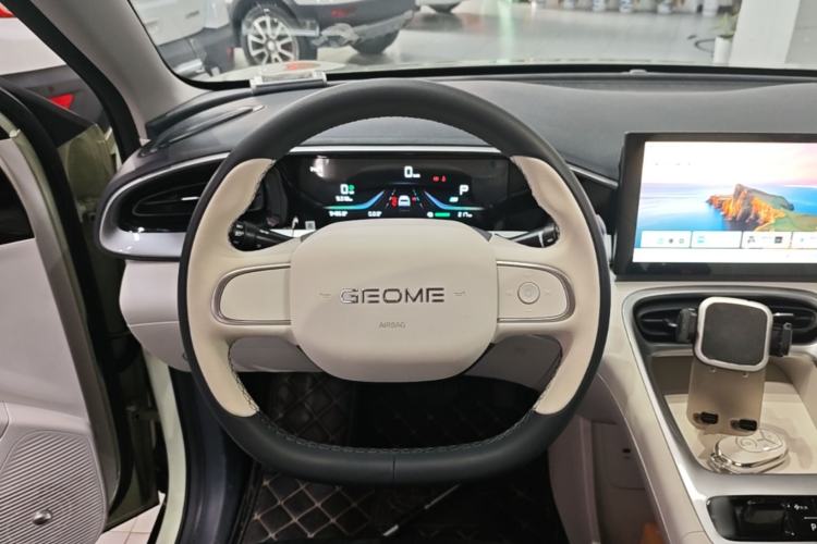 Used Geely Galaxy Geome 2026 Model 310km Youth Edition Steering Wheel