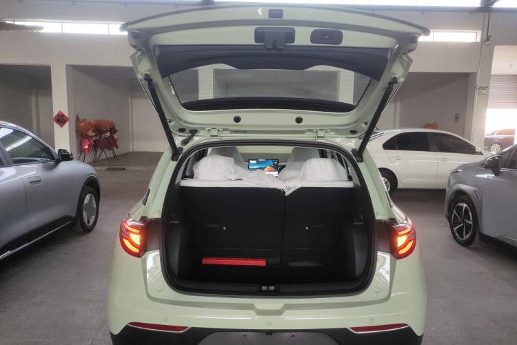 Used Geely Galaxy Geome 2026 Model 310km Dream Edition Trunk