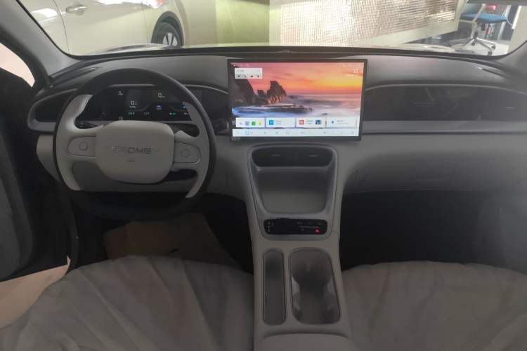Used Geely Galaxy Geome 2026 Model 310km Dream Edition Interior 3
