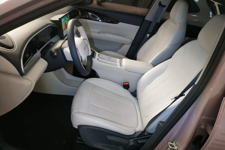 Used Geely Galaxy Geome 2026 Model 310km Youth Edition Left Front Seat
