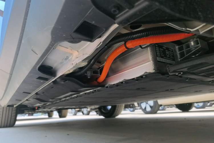 Used Geely Galaxy Geome 2026 Model 410km Freedom Edition Left Side Sill