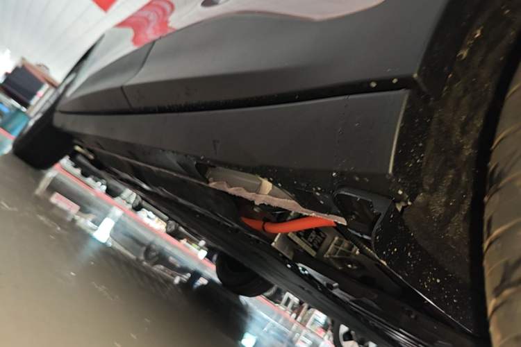 Used Geely Galaxy Geome 2026 Model 310km Youth Edition Left Side Sill