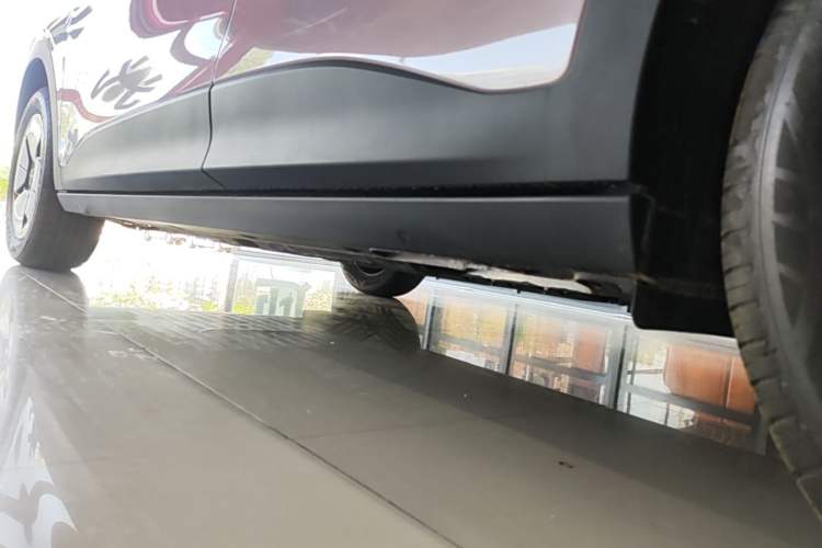Used Geely Galaxy Geome 2026 Model 410km Freedom Edition Left Side Sill