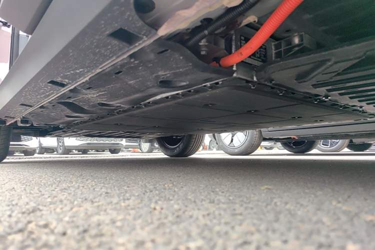 Used Geely Galaxy Geome 2026 Model 310km Youth Edition Left Side Sill