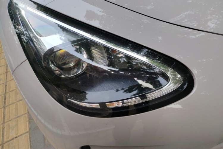 Used Geely Galaxy Geome 2026 Model 310km Youth Edition Right Front Headlight