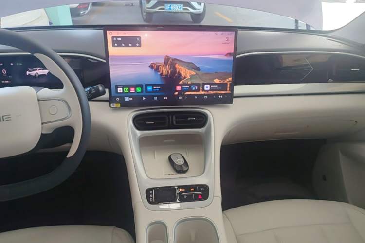 Used Geely Galaxy Geome 2026 Model 410km Exploration Edition Audio And AC Panel