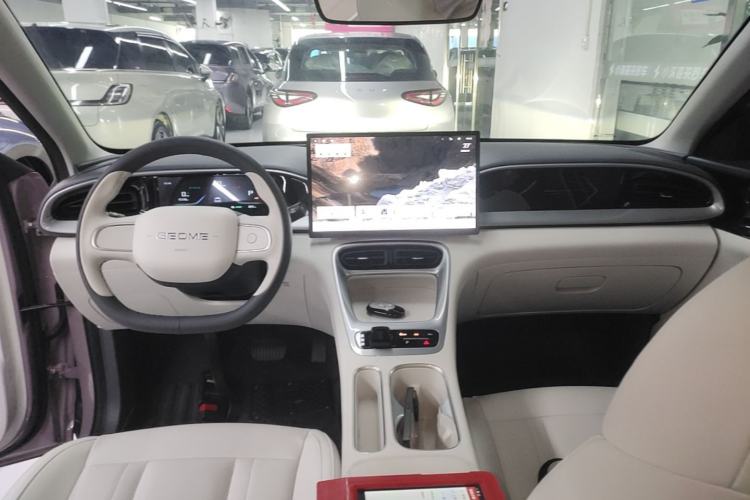 Used Geely Galaxy Geome 2026 Model 410km Freedom Edition Center Console