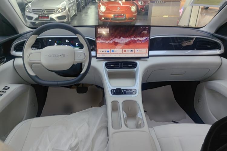 Used Geely Galaxy Geome 2026 Model 410km Freedom Edition Center Console